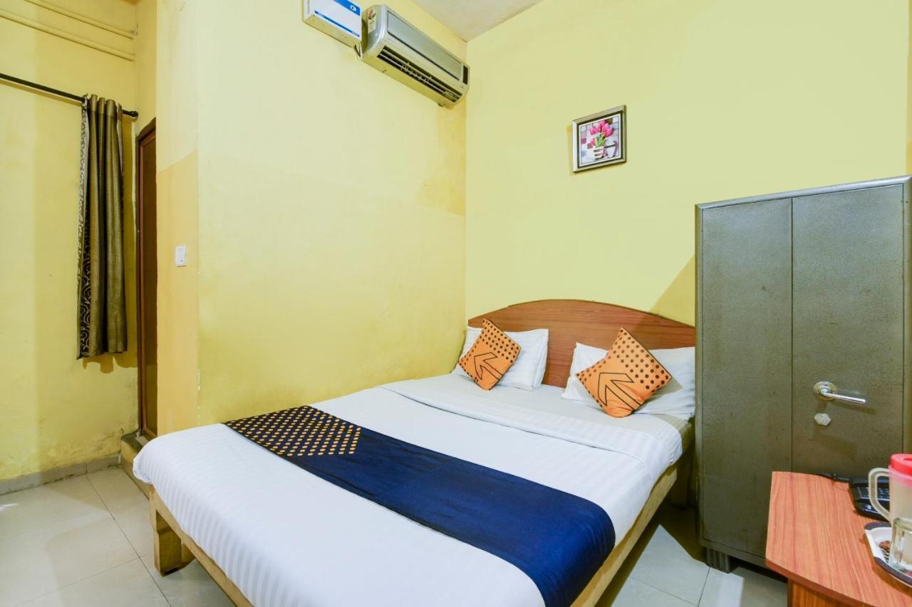 Vaccinated Staff- SPOT ON 74228 Galaxy Comforts Hotel Narasimharaja Puram Exterior foto