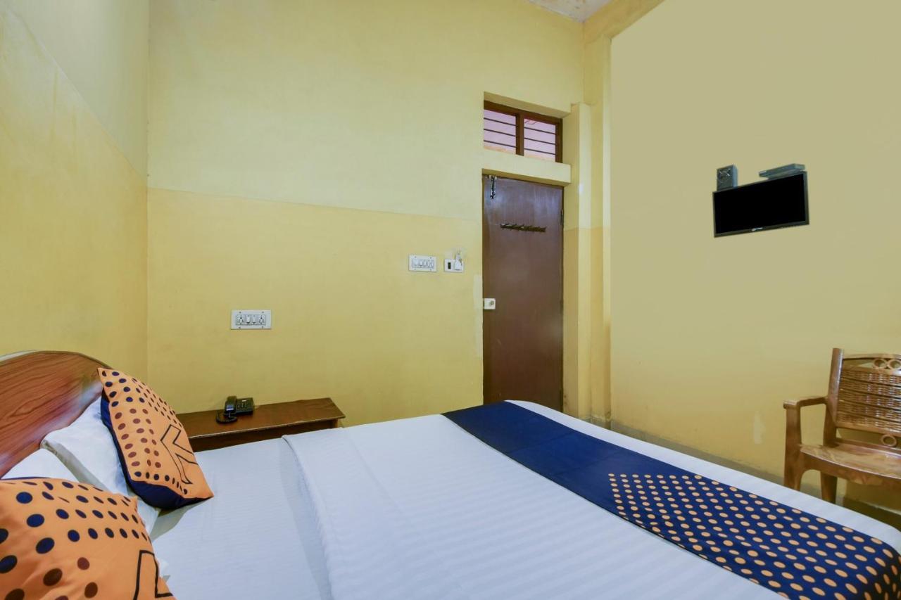 Vaccinated Staff- SPOT ON 74228 Galaxy Comforts Hotel Narasimharaja Puram Exterior foto