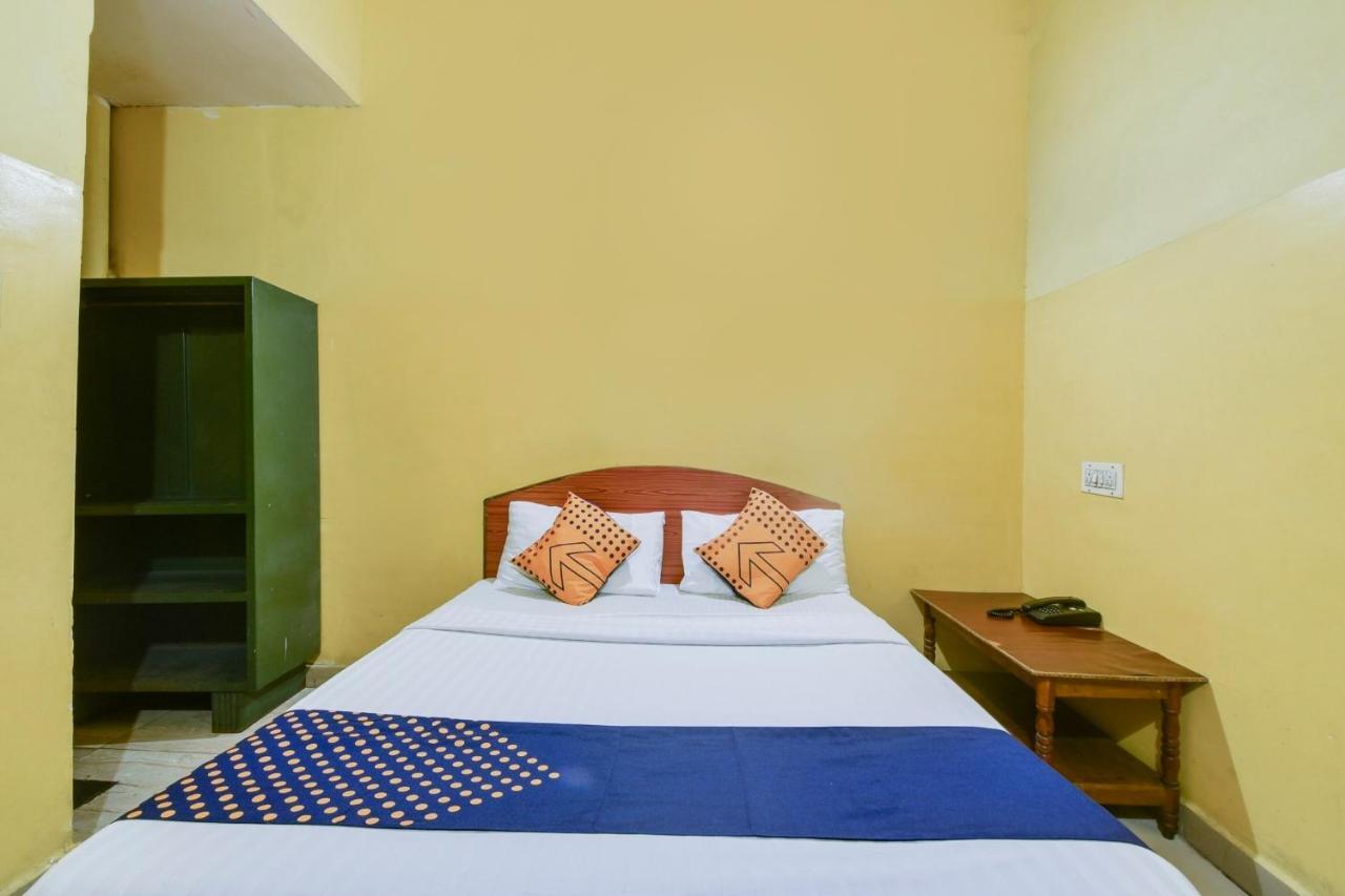 Vaccinated Staff- SPOT ON 74228 Galaxy Comforts Hotel Narasimharaja Puram Exterior foto
